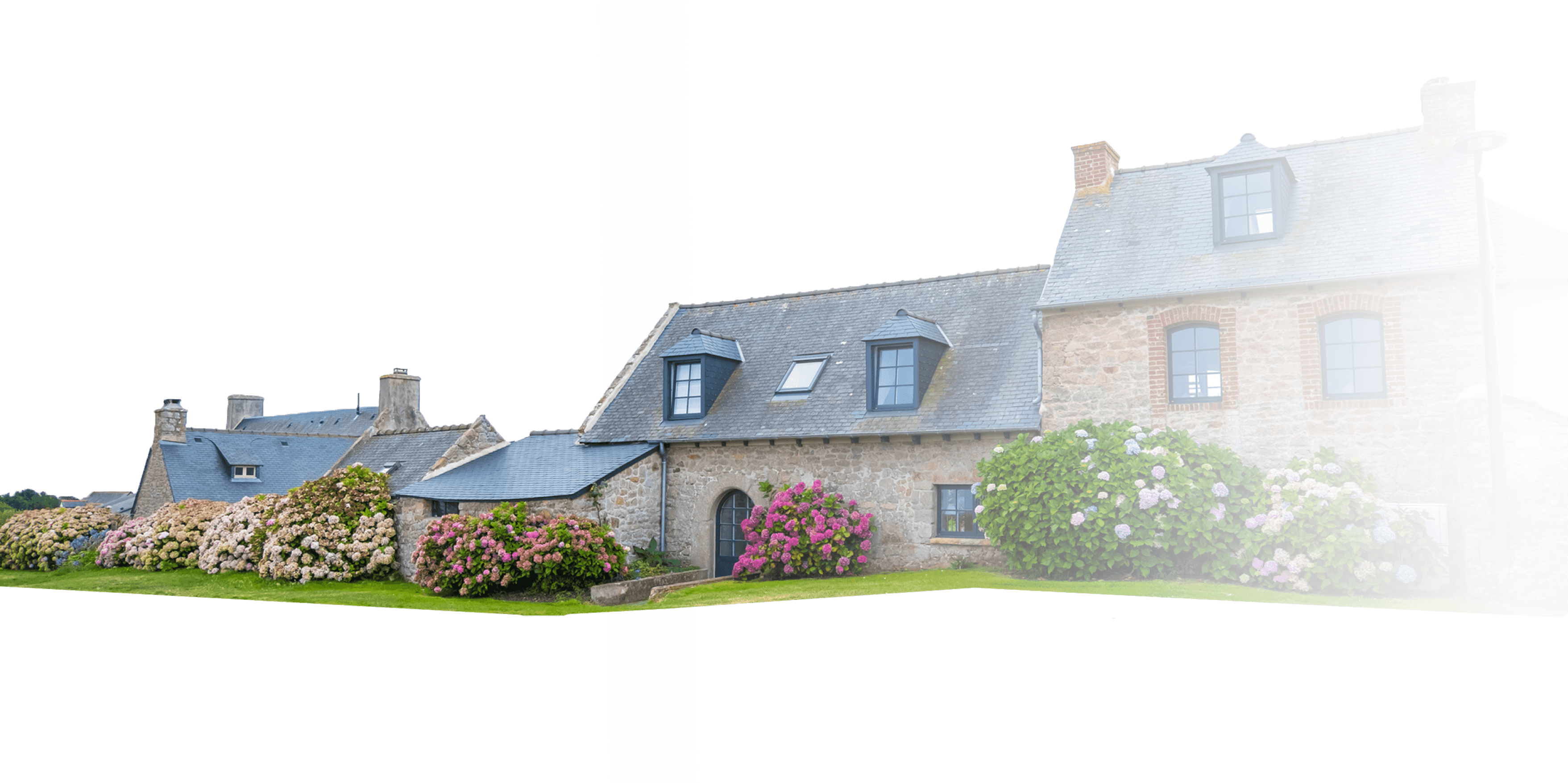 Maison en pierre avec fenêtre installées par Finestra